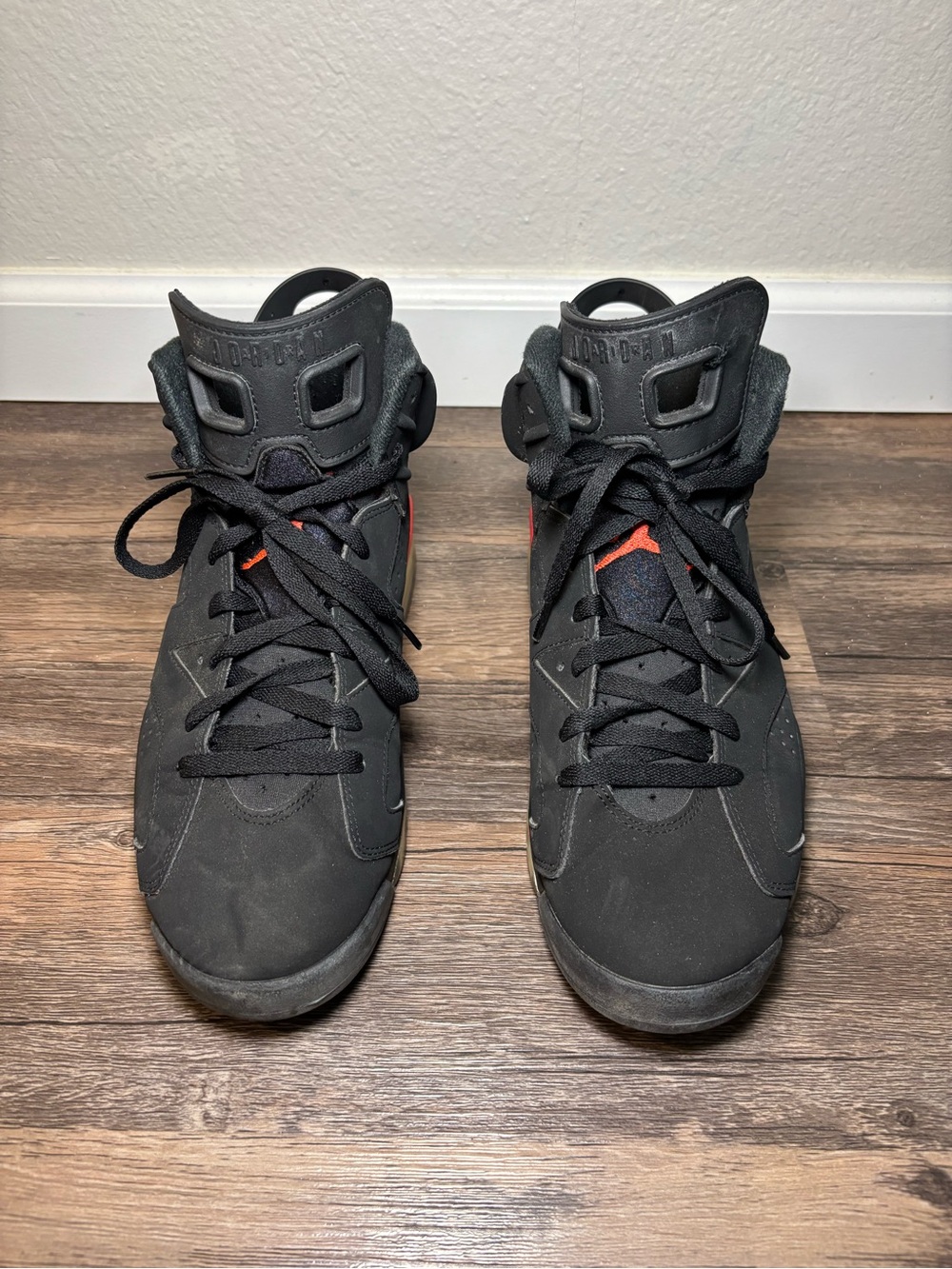 Size 10 - Jordan 6 Retro Mid Infrared